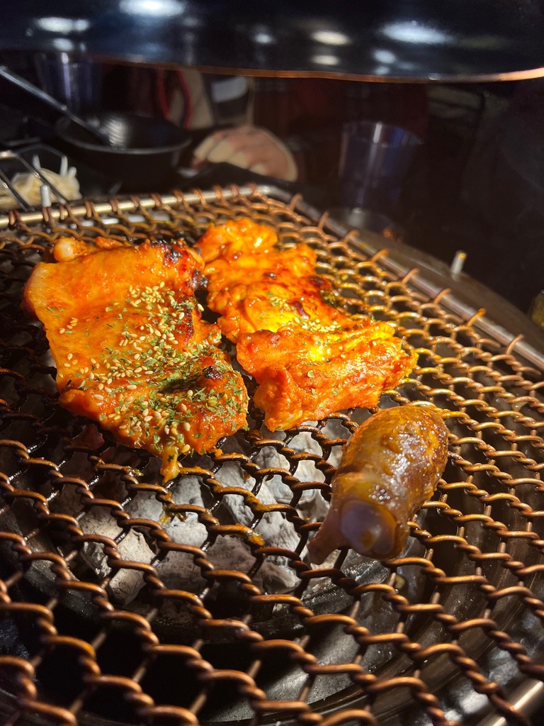 참숯 삼인조 수성못점 - 두산동 닭갈비 | 뽈레 Polle