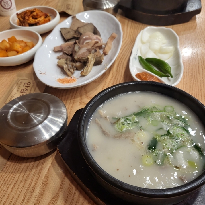 세종 부강옥 순대국집 음식 참고 사진