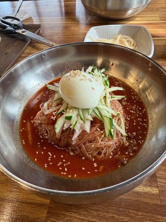 함흥 도하냉면 - 삼숭동 한식 | 뽈레 Polle